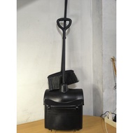 Premium Standing Broom & Dustpan Set – Standing Dustpan with Broom