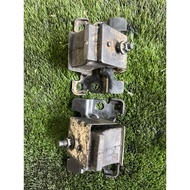 Nissan Navara Yd25 D40 Engine Mounting Original used