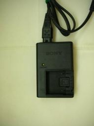 SONY原廠電池充電器(BC-CSD)