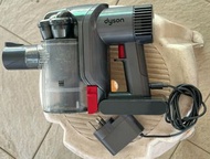 Dyson DC44 Animal 手提吸塵機  + 電池 + 充電器 (機頭有問題) 現零件機出售 HK$100.00