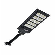 โคมไฟถนนโซลาร์เซลล์พร้อมขาจับ LED 200W DL LUZINO รุ่น S