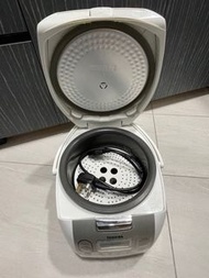 東芝電飯煲1公升RC10NMFI