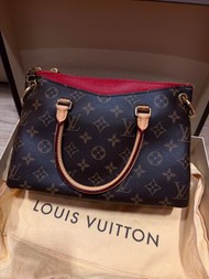 LV Pallas BB 肩背包Monogram red 100% real