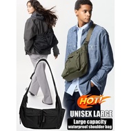 Men Winter Large-Capacity Shoulder Bag Tooling Style Messenger Bag Shoulder Bag Winter Large-Capacit