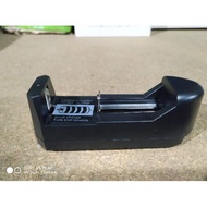 Swat police 3.7 flashlight battery charger VOLT