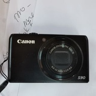 Canon s90
