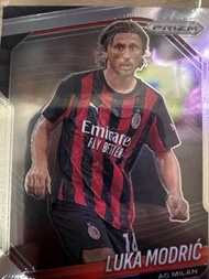 2021-22 Panini Prizm Luka Modrić AC Milan 足球卡