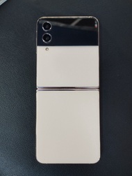 Samsung Galaxy Z Flip 4 256GB 左下角有黑點