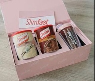 Slimfast 奶昔 連搖搖杯，(每set 有雲呢拿味 438g &朱古力味450g各一) best before: 2024.09 最後3set,每set $285