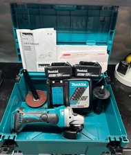 Makita DGA402 RTE 角磨機連電池充電器