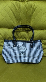 英國 Harrods 經典黑白條紋手挽袋 PVC 防水袋 Harrods Classic Black & White Striped Vinyl Tote Bag / Handbag