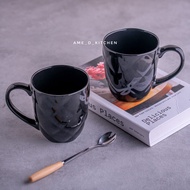 Mug souvenir/ Mug bijian keramik hitam Chanel