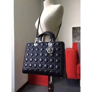 DIOR DIOR Bag DIOR Female Bag DIOR Saddle Bag DIOR Three Grid DIOR 5 Grid DIOR Badge DIOR DIOR DIOR 