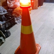 56cm high traffic warning cone set with flashing traffic warning flashlight to help safety in danger