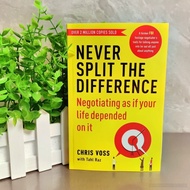 [Ready Stock] Never Split the Difference 谈判技巧 控制对话 英文原版 | English Book Negotiation Skills Communicat