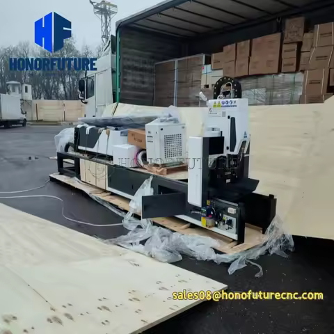 High Speed 6020 1.5-6KW CNC Fiber Laser Cutter for Metal Pipe Tube Cutting 3mm 6mm 10mm Thickness CS