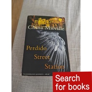 710 English books Perdido Street Station Second-hand