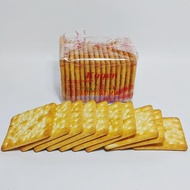 Biskuit Khong Guan Cream Crackers - Kreker Polos - kreker tawar137 gram