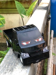 Truk Pick Up Gran Max Putih dan Hitam Music TELOLET / KLAKSON MAJU MUNDUR/Mainan Anak Mobil Grand Ma