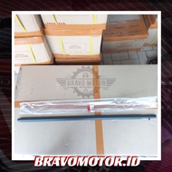 Original 72450T7A Front Seam Kiri HRV RU1 HRV RU5