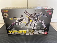 BANDAI DX 超時空要塞 MACROSS FRONTIER VF-29 (30th MEMORIAL COLOR VER.)