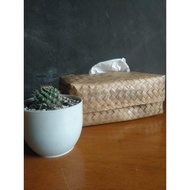 Tissue holder (Pandan Leaves)