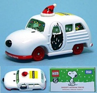 Snoopy museum Tomica Christmas ver.車仔