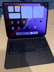 iPad Pro 13寸 m4 256g WiFi + Magic Keyboard