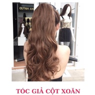 : – Women's Curly Wig – Code D19