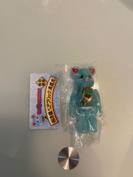 夜光藍色招財貓 bearbrick 100%