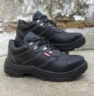 Cheap safety shoes King kickers Gregor leather Omega shoes factory project PDH PDL TNI steel toe police shoes by Aegis shoes