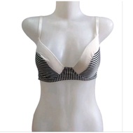 VISICAL BRA BY WACOAL Size 32c