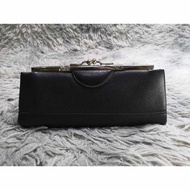 Black Kiss Lock Long Wallet