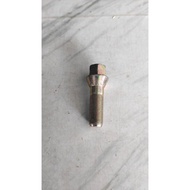 PS100 FE Old Year Wheel Hub Bolts Smooth Thread GAP MB005011