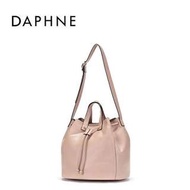 Daphne/達芙妮斜挎手提大容量多用女包磁扣簡約簡約包底水桶女包全新清倉 挑戰最低價 任選3件免運費