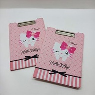 日本 Sanrio Hello Kitty 粉紅色皮革 A4 文件夾板