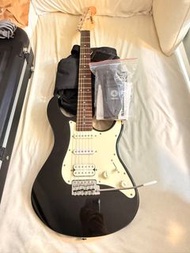 YAMAHA Electronic Guitar
