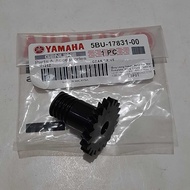 17F-17831-00 Yamaha 125Z plastic gear rpm tachometer gear