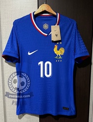 New!! เสื้อฟุตบอลทีมชาติ ฝรั่งเศษ Home เหย้า ยูโร 2024 [ PLAYER ] เกรดนักเตะ สีน้ำเงิน พร้อมชื่อเบอร์นักเตะ สกรีน หน้า-หลัง กล้ารับประกันคุณภาพสินค้า