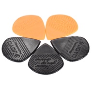 [Ship in 24h] 5pcs Plastic Triangle Shape Guitar Pick Plectrum 3pcs in Black 2pcs Orange