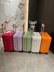 rimowa essential hand carry size 21" cabin 手提行李 帶上機