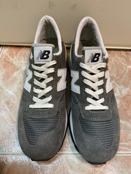 New balance 990v1 Gray colour