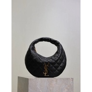 Celine Ysl ICARE baby Napa Sheepskin Handbag Shoulder Bag Handbag
The Eye-catching Croissant Shape B