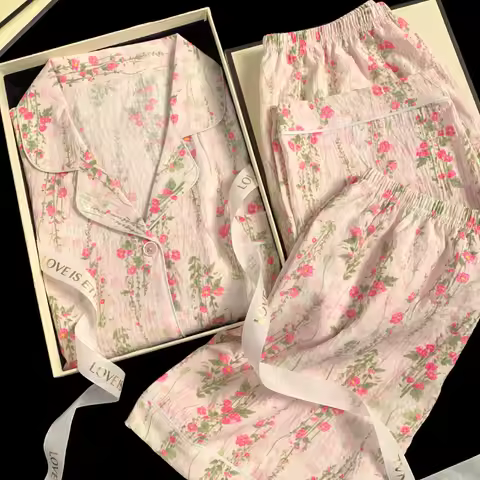 American Spring and Summer New Collection: A Three-piece Set of Sweet and Charming Cotton Pajamas fo