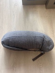 Miniso頸枕