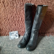 sepatu boots fashion wanita size 38 original second