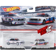 Hot Wheels HKF55 Premium 2-Pack '73 BMW 3.0 CSL Race Car/BMW 320 Group 5