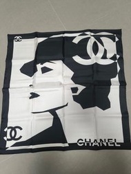Chanel 絲巾