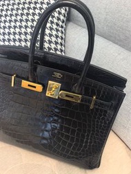又比人飛機，扣除佢比左既訂金賣，Hermes Birkin 30 黑金noir Ghw Alligator