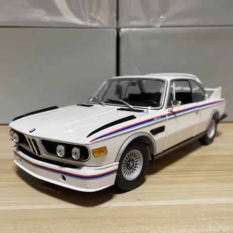 Diecast 1:18 Scale BMW 3.0 CSL E9 1973 White Alloy Collection Model Adult Classic Collection Decorat